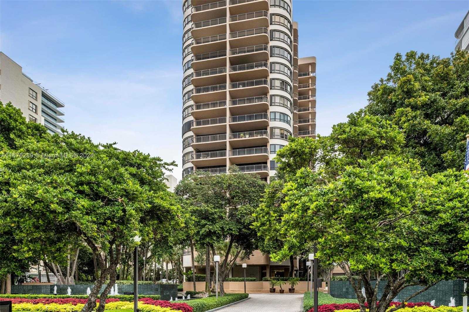 Small Image of 10175 COLLINS AVE #103, Bal Harbour Number 3