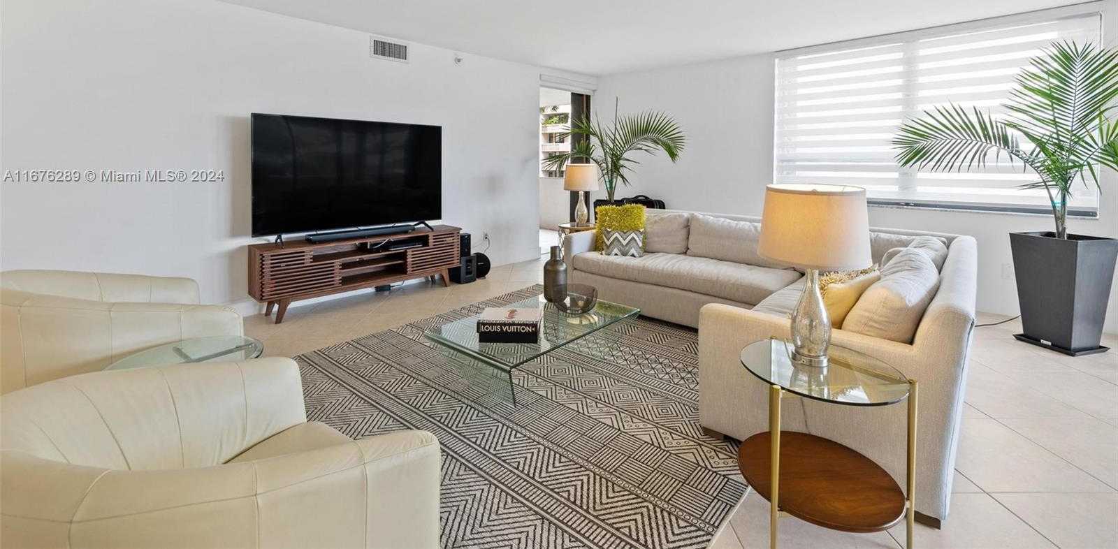 Small Image of 10175 COLLINS AVE #103, Bal Harbour Number 7
