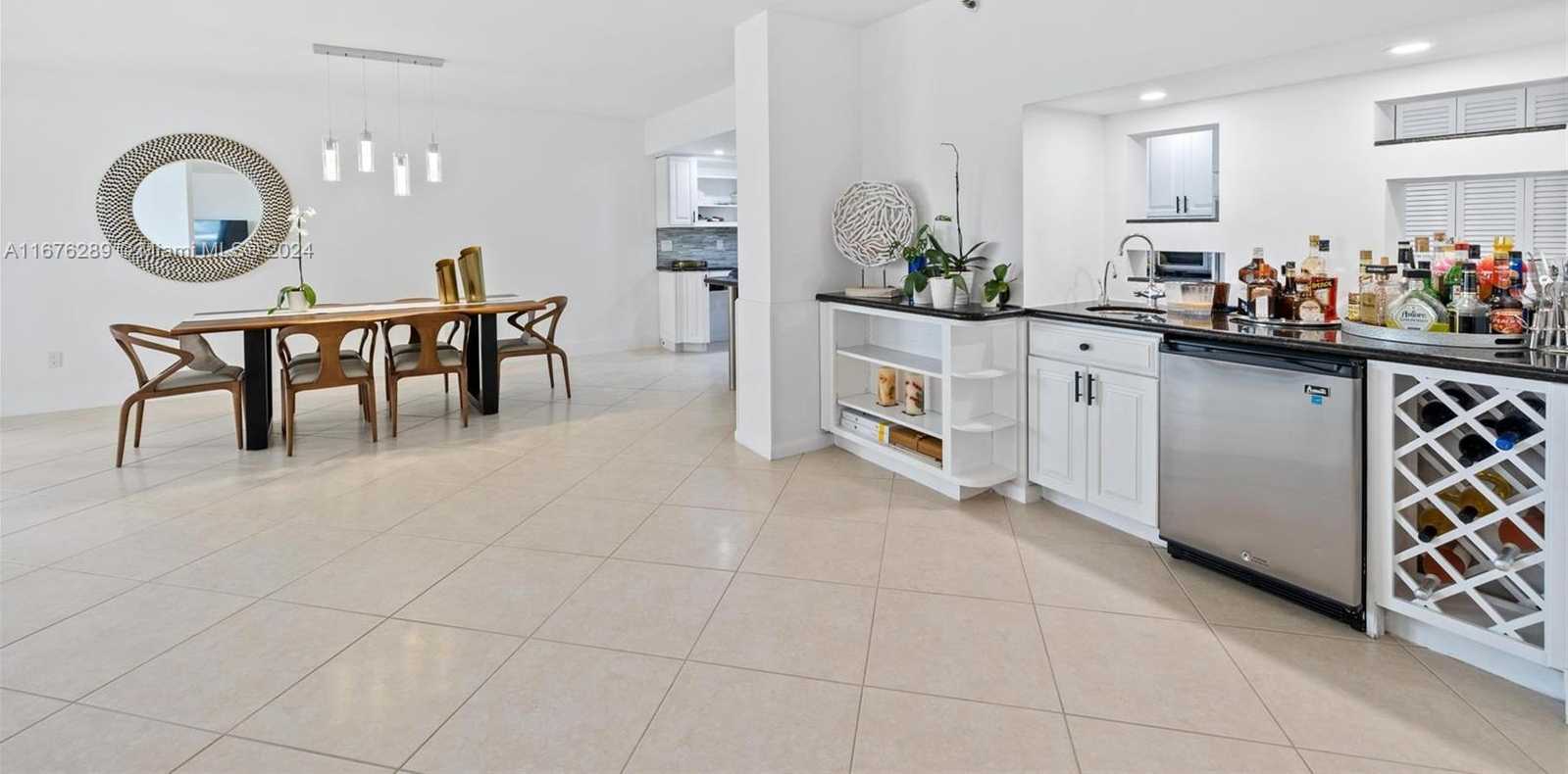Small Image of 10175 COLLINS AVE #103, Bal Harbour Number 8