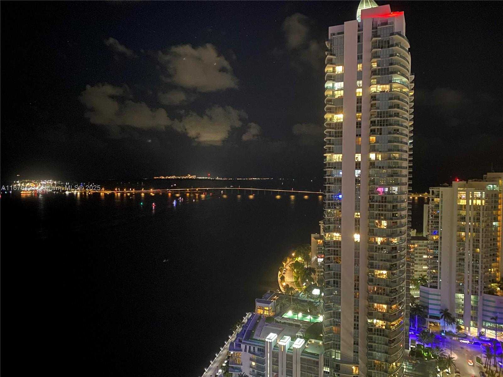 Small Image of 1155 BRICKELL BAY DR #3303, Miami Number 18