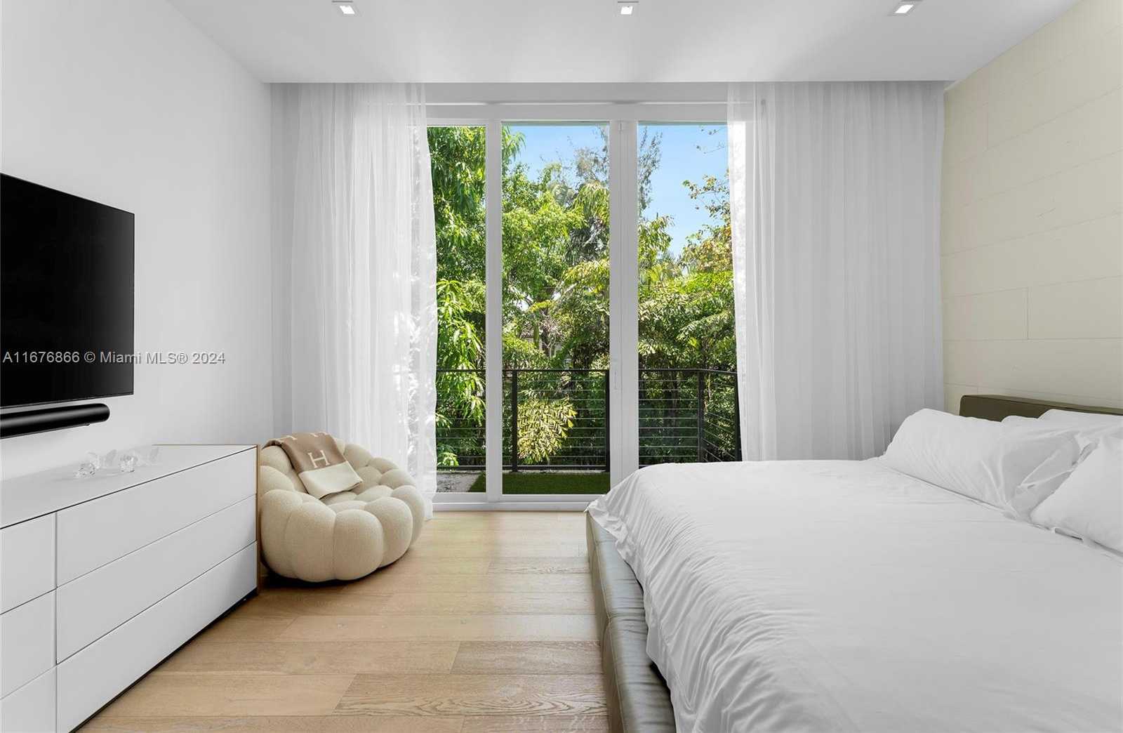 Small Image of 335 WEST 46TH ST, Miami Beach Number 13