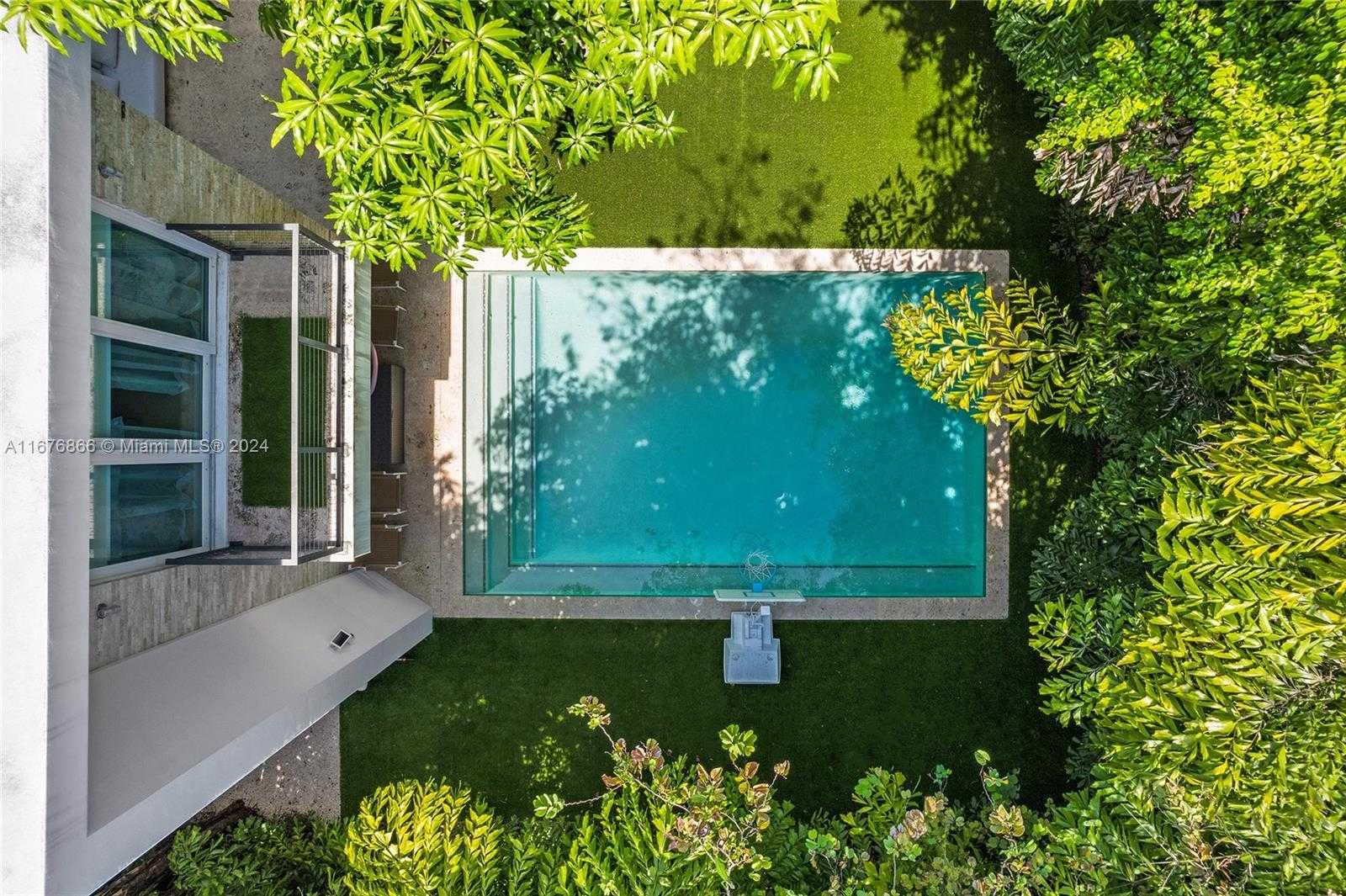 Small Image of 335 WEST 46TH ST, Miami Beach Number 9
