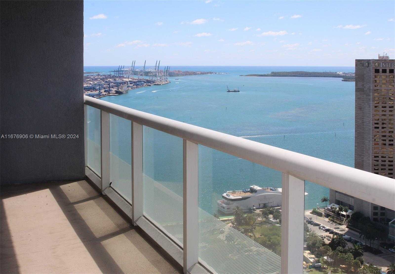 Small Image of 50 BISCAYNE BLVD #3611, Miami Number 3