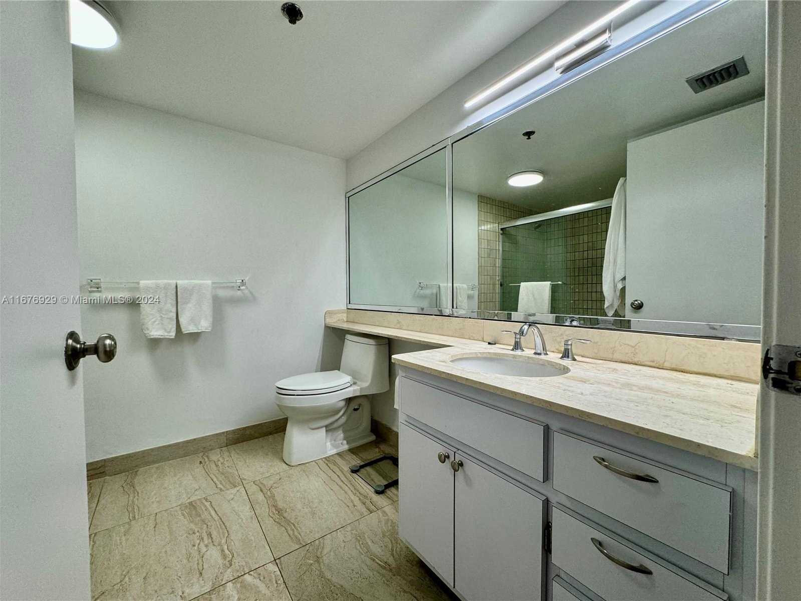 Small Image of 201 CRANDON BLVD #324, Key Biscayne Number 19
