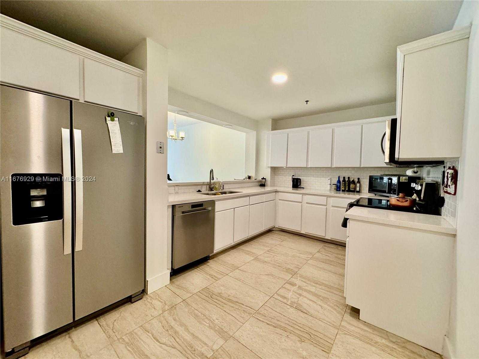 Small Image of 201 CRANDON BLVD #324, Key Biscayne Number 29