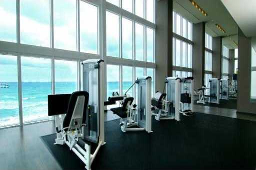 Small Image of 1830 SOUTH OCEAN DR #2405, Hallandale Beach Number 3