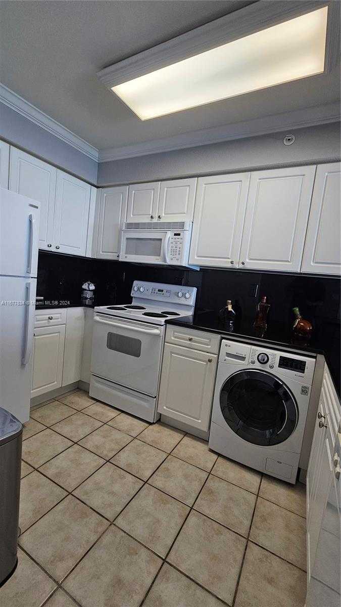 Small Image of 2501 SOUTH OCEAN DR #604, Hollywood Number 11