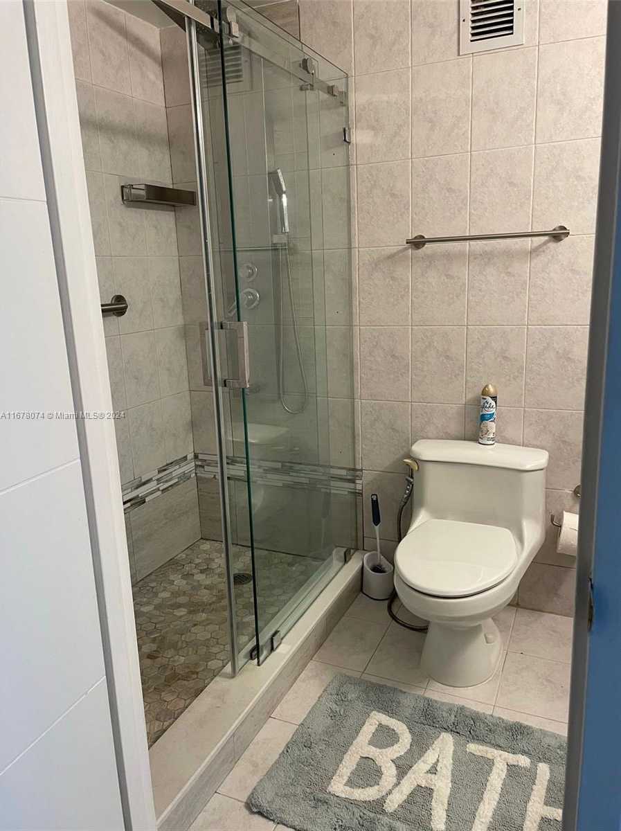Small Image of 3725 SOUTH OCEAN DR #1402, Hollywood Number 24