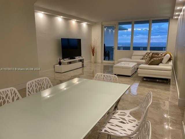 Small Image of 3725 SOUTH OCEAN DR #1402, Hollywood Number 3