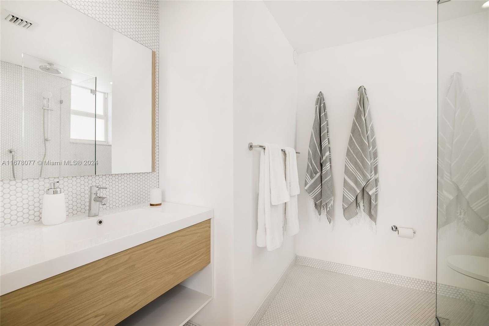 Small Image of 9881 EAST BAY HARBOR DR #205, Bay Harbor Islands Number 11