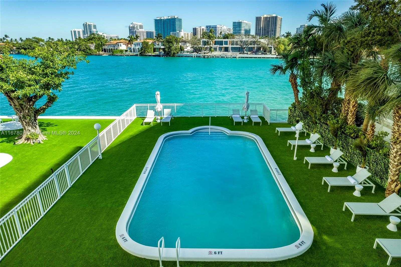 Small Image of 9881 EAST BAY HARBOR DR #205, Bay Harbor Islands Number 19