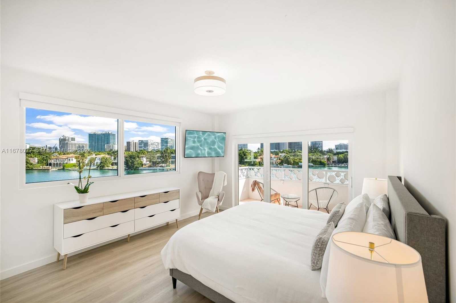 Small Image of 9881 EAST BAY HARBOR DR #205, Bay Harbor Islands Number 6