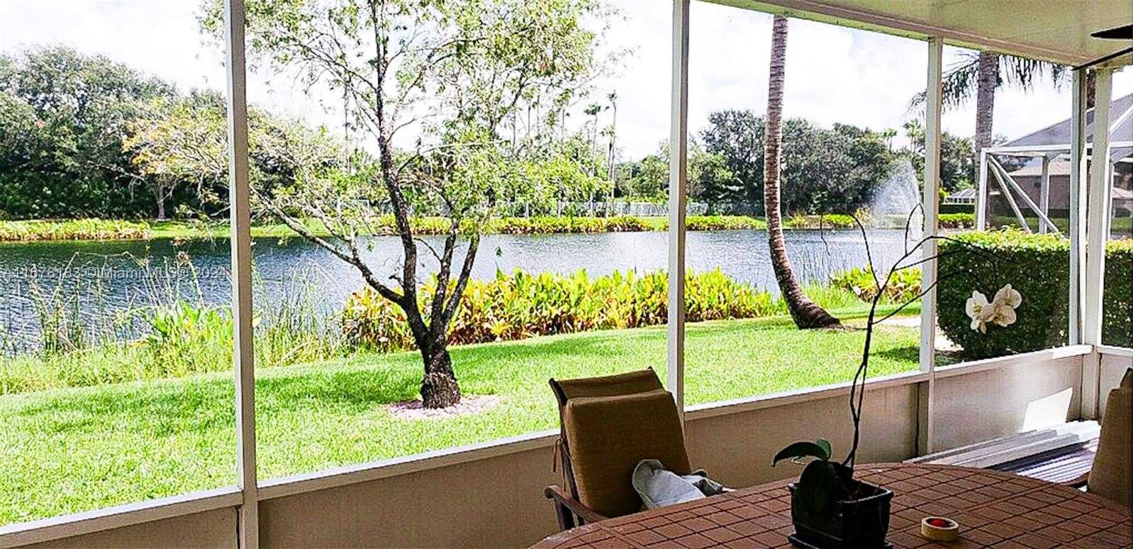 Small Image of 9535 FOX TROT LN, Boca Raton Number 2
