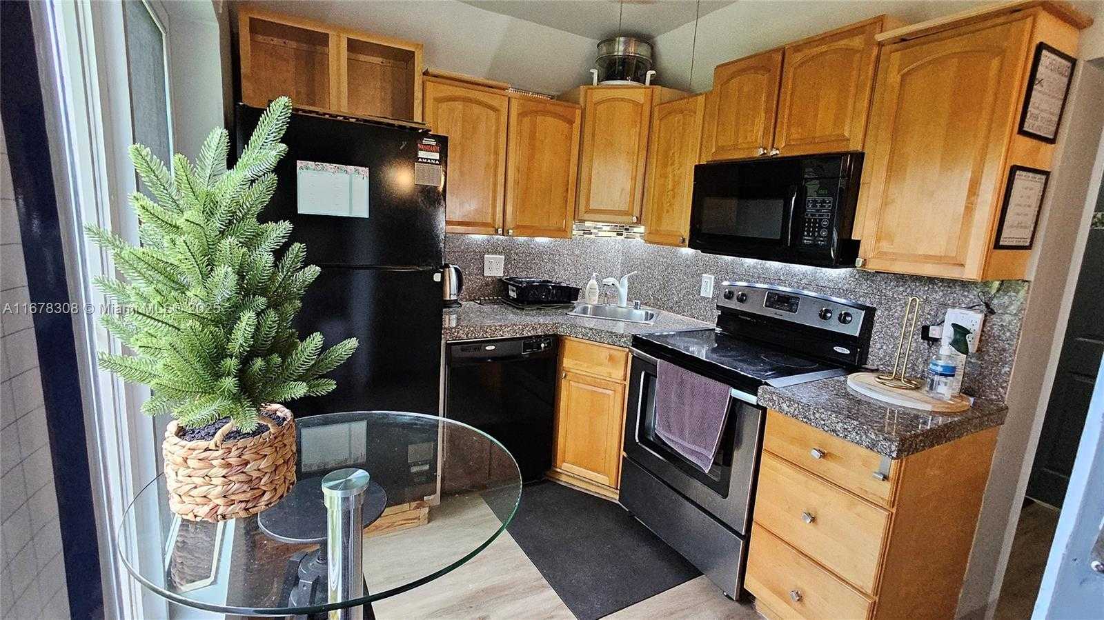 Small Image of 3600 SOUTH WEST S LE JEUNE RD #3600, Coral Gables Number 9