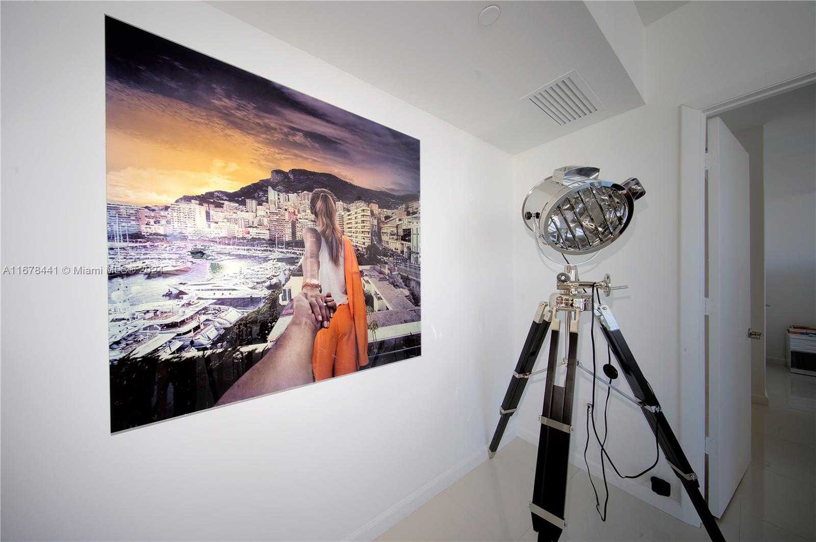 Small Image of 495 BRICKELL AVE #4004, Miami Number 20