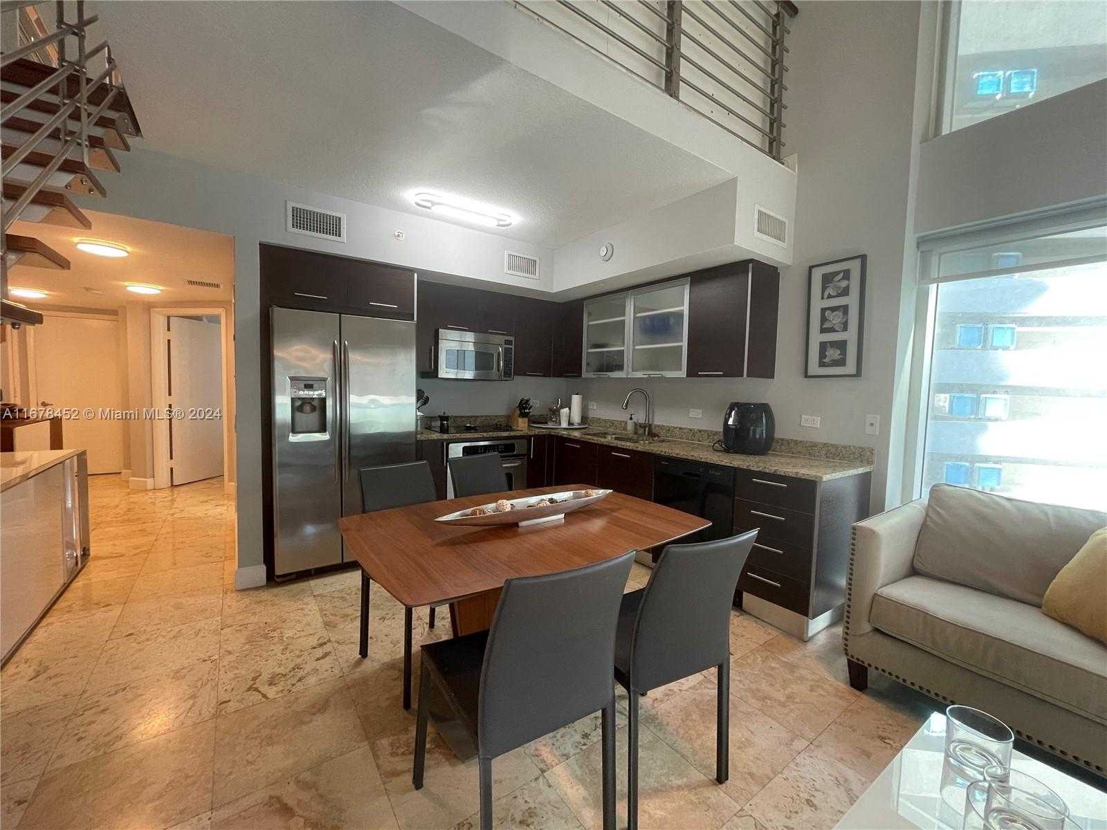 Small Image of 41 SOUTH EAST 5TH ST #602, Miami Number 3