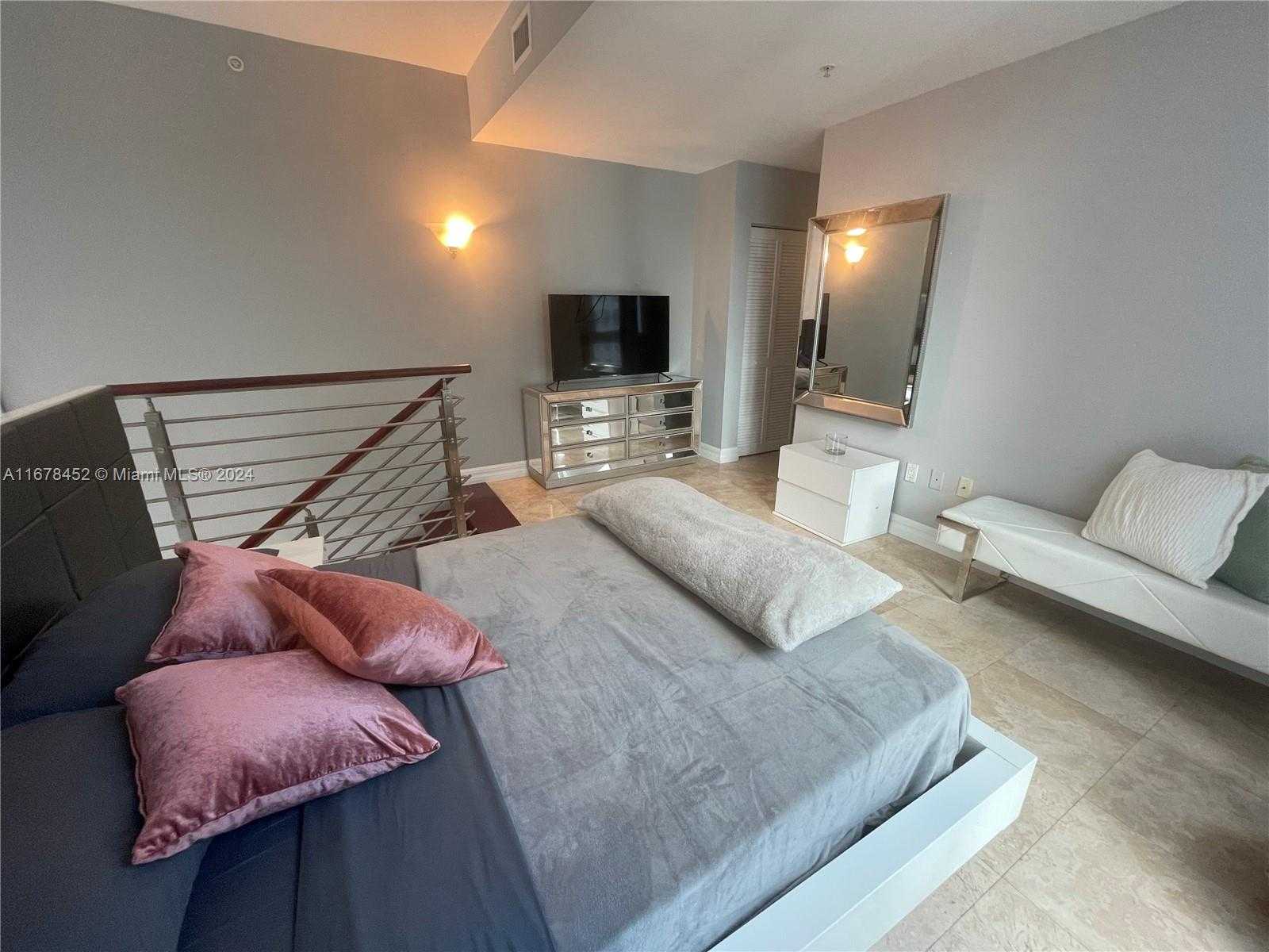 Small Image of 41 SOUTH EAST 5TH ST #602, Miami Number 41