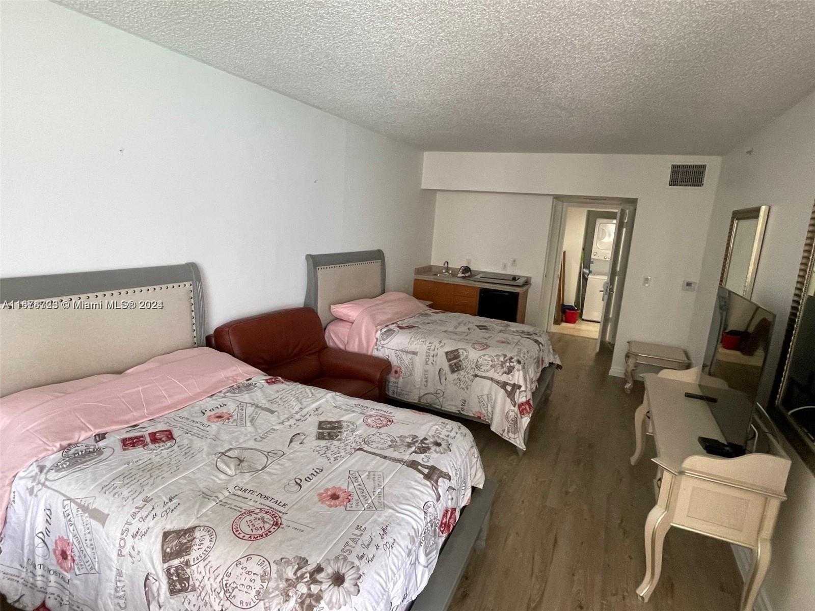 Small Image of 17375 #1903, Sunny Isles Beach Number 16