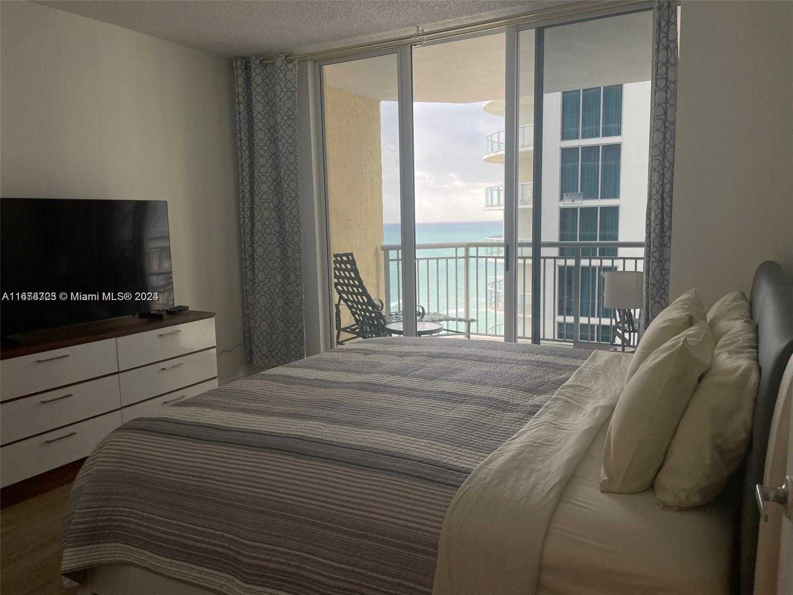 Small Image of 17375 #1903, Sunny Isles Beach Number 5
