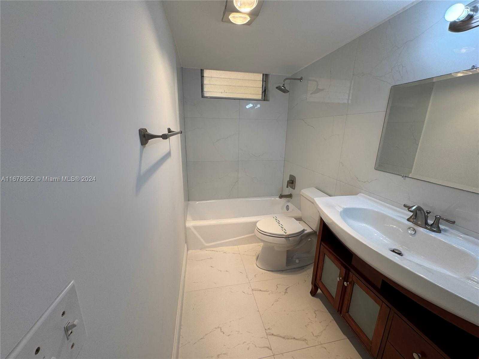 Small Image of 2999 POINT EAST DR #C614, Aventura Number 11