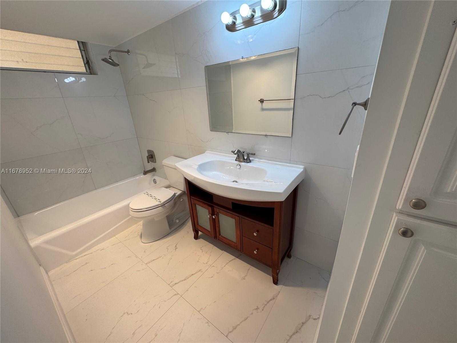Small Image of 2999 POINT EAST DR #C614, Aventura Number 13