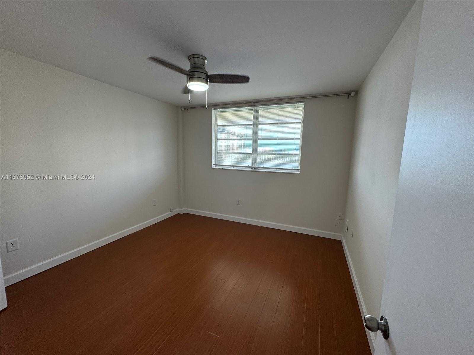 Small Image of 2999 POINT EAST DR #C614, Aventura Number 16