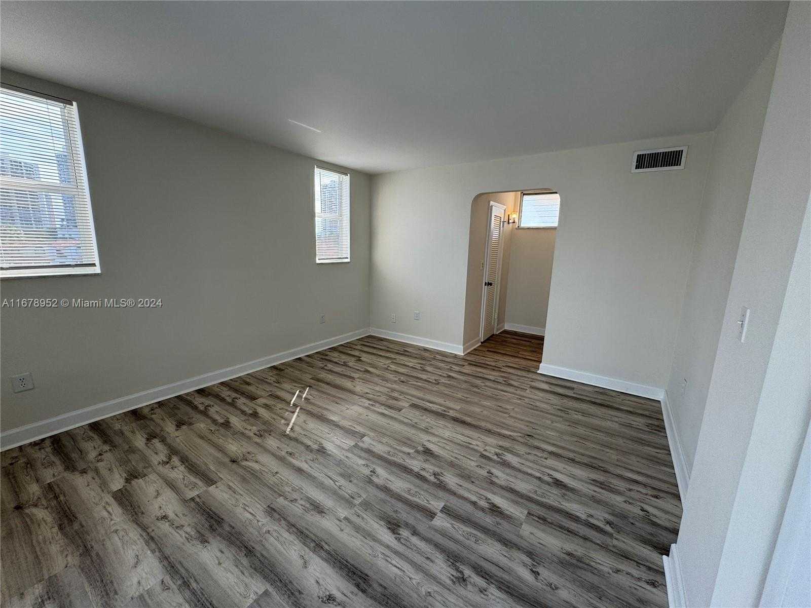 Small Image of 2999 POINT EAST DR #C614, Aventura Number 24