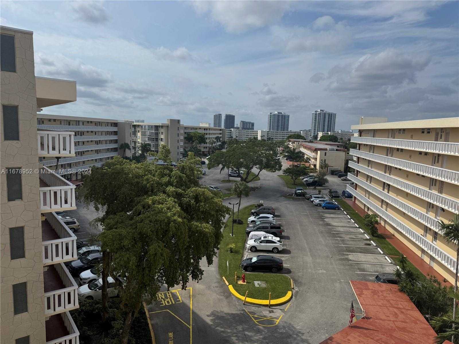 Small Image of 2999 POINT EAST DR #C614, Aventura Number 35