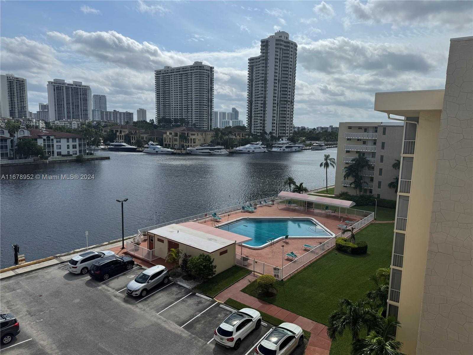Small Image of 2999 POINT EAST DR #C614, Aventura Number 36