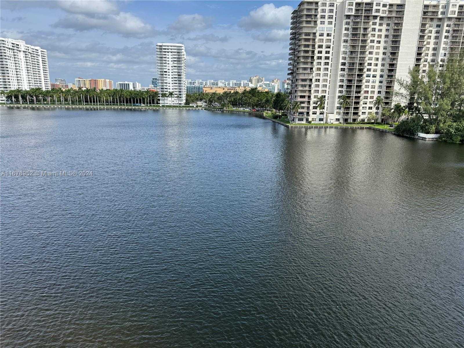 Small Image of 2999 POINT EAST DR #C614, Aventura Number 4