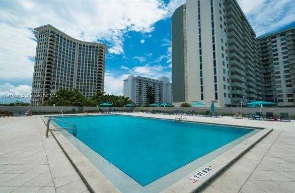 Small Image of 5601 COLLINS AVE #1605, Miami Beach Number 19