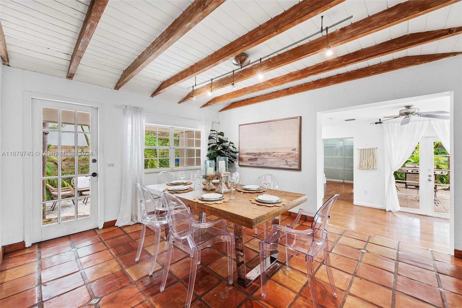 Small Image of 2560 INAGUA AVE, Miami Number 33