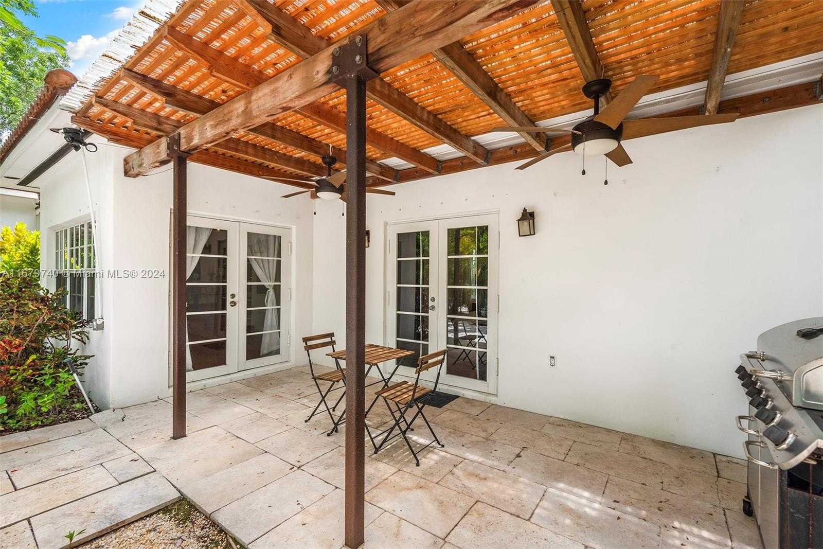 Small Image of 2560 INAGUA AVE, Miami Number 6