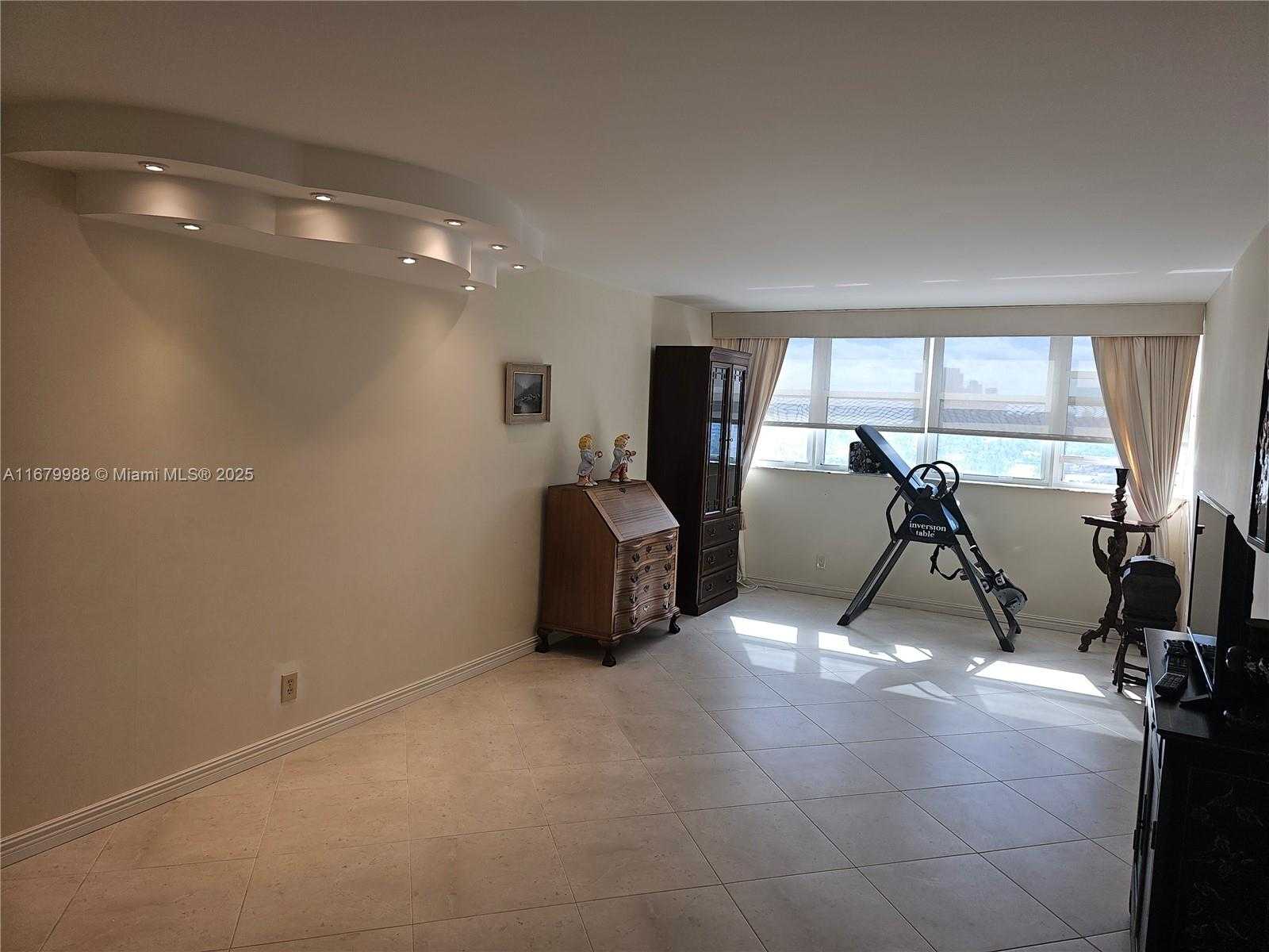 Small Image of 2049 SOUTH OCEAN DR #PH1, Hallandale Beach Number 29