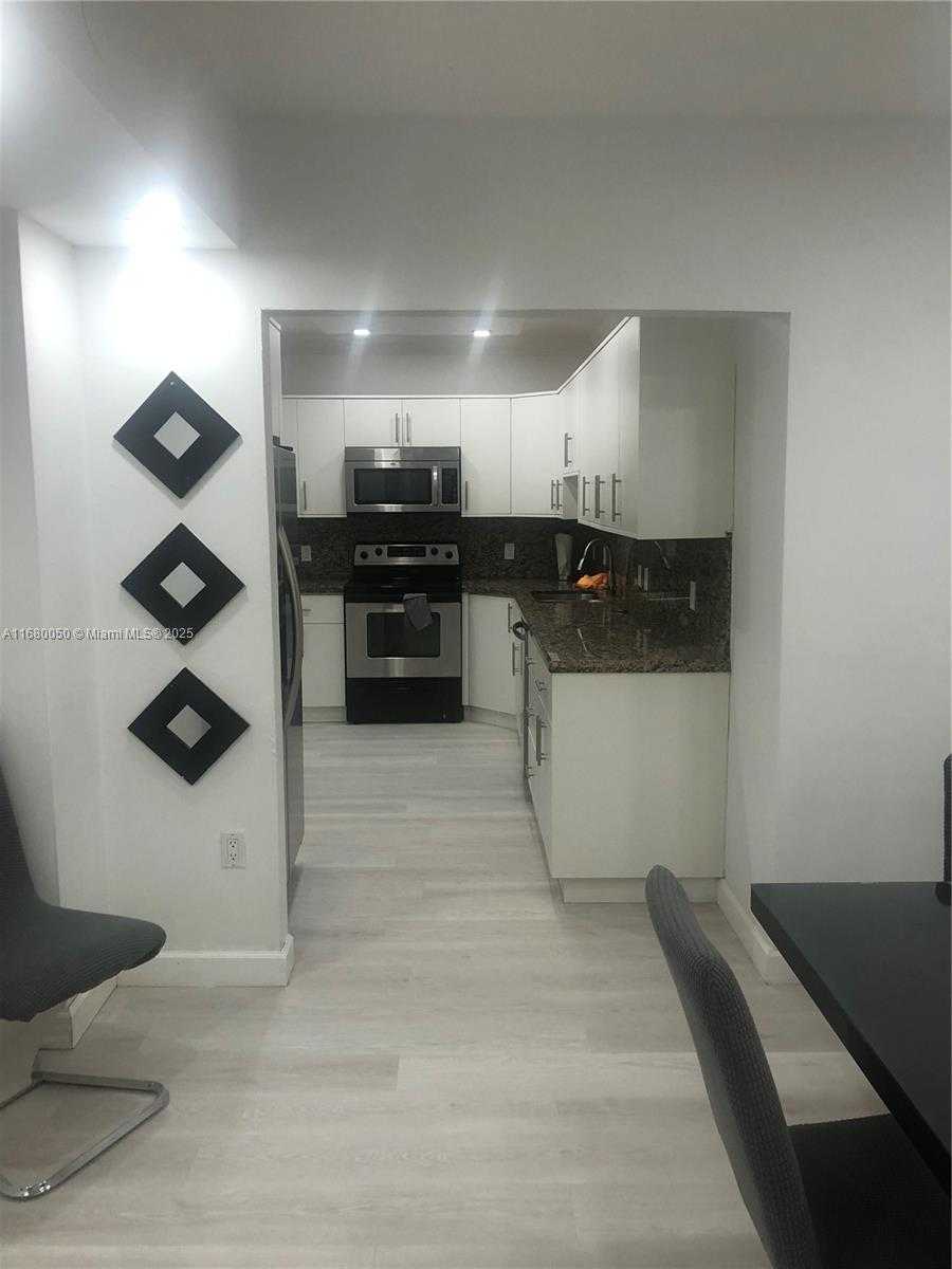 Small Image of 10185 COLLINS AVE #309, Bal Harbour Number 9