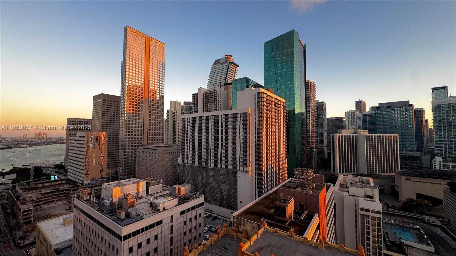 Small Image of 151 SOUTH EAST 1ST ST #2205, Miami Number 28