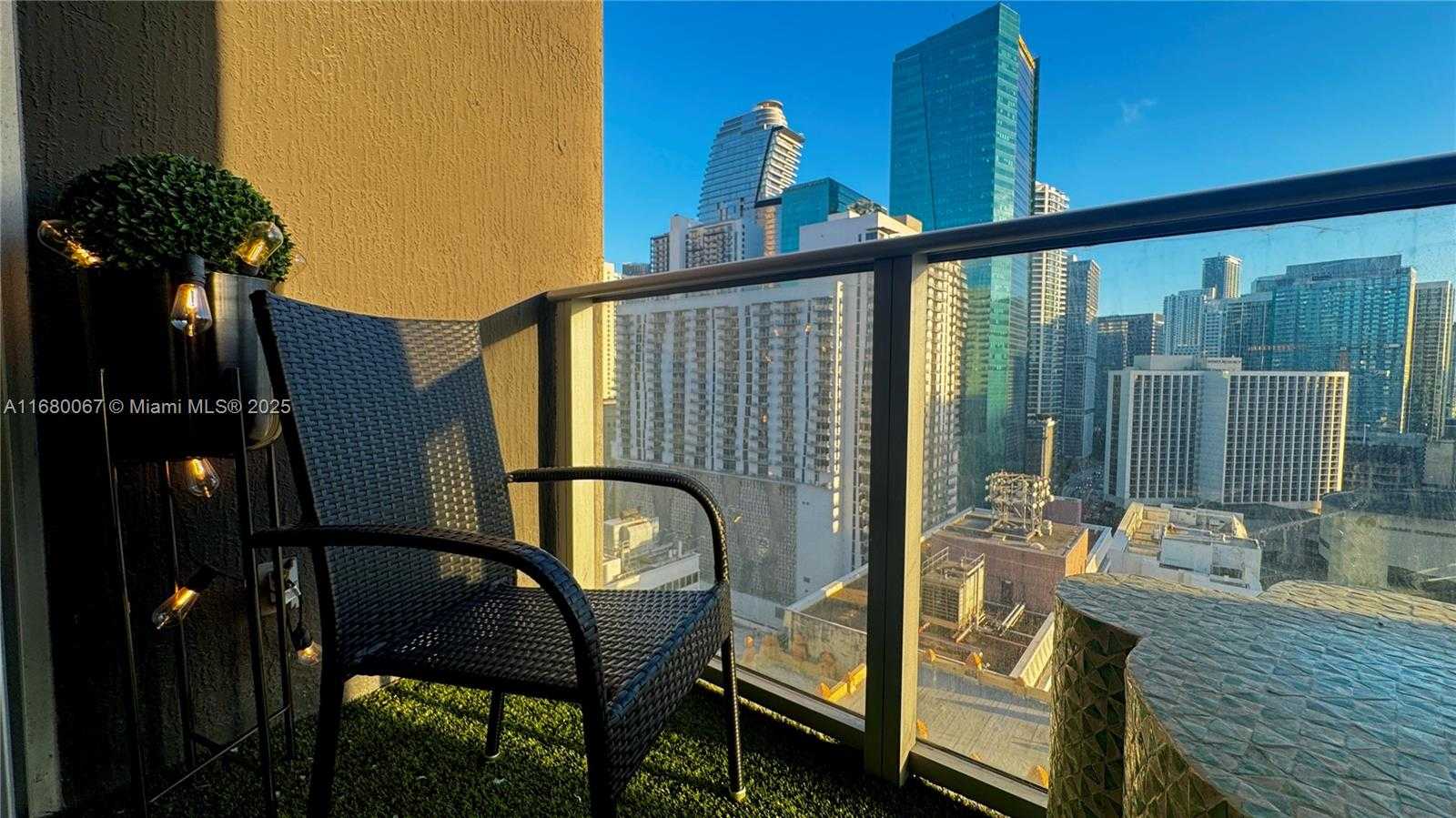 Small Image of 151 SOUTH EAST 1ST ST #2205, Miami Number 29