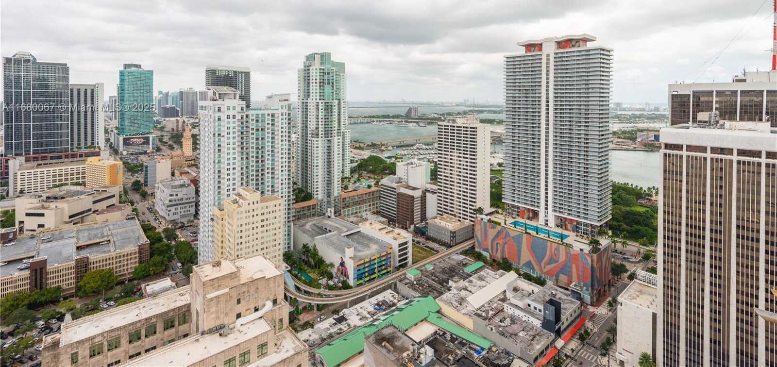 Small Image of 151 SOUTH EAST 1ST ST #2205, Miami Number 37