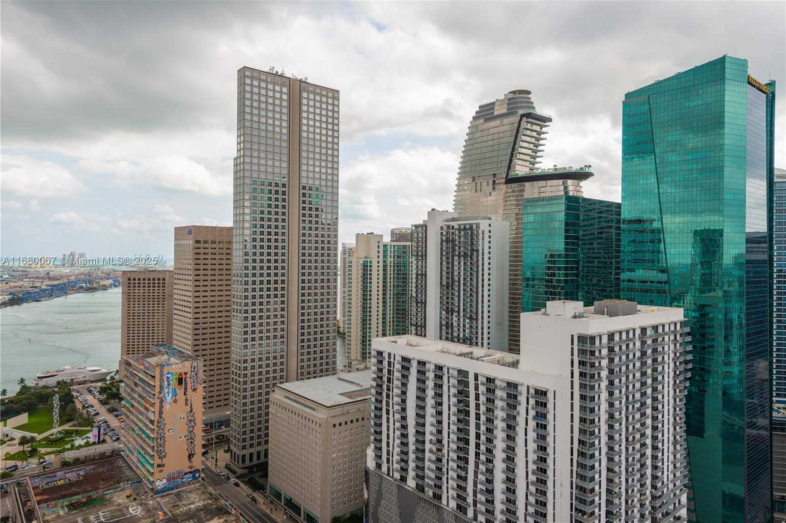 Small Image of 151 SOUTH EAST 1ST ST #2205, Miami Number 38