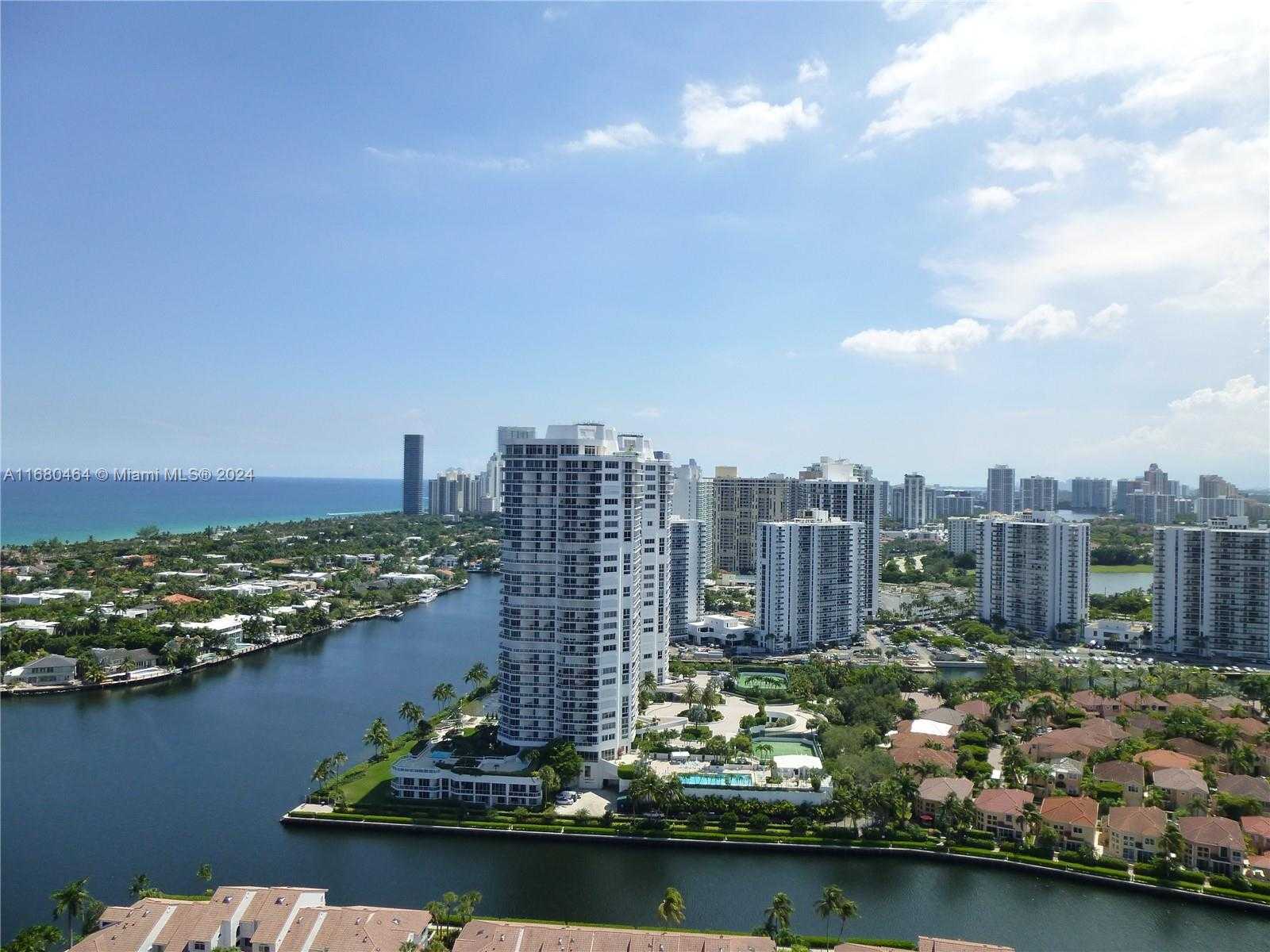 Small Image of 21050 #2906, Aventura Number 38