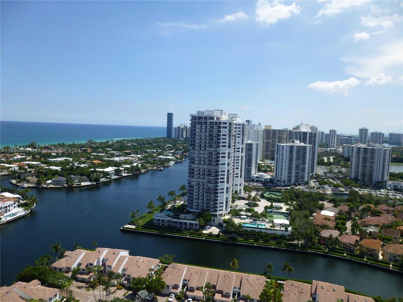 Small Image of 21050 #2906, Aventura Number 40