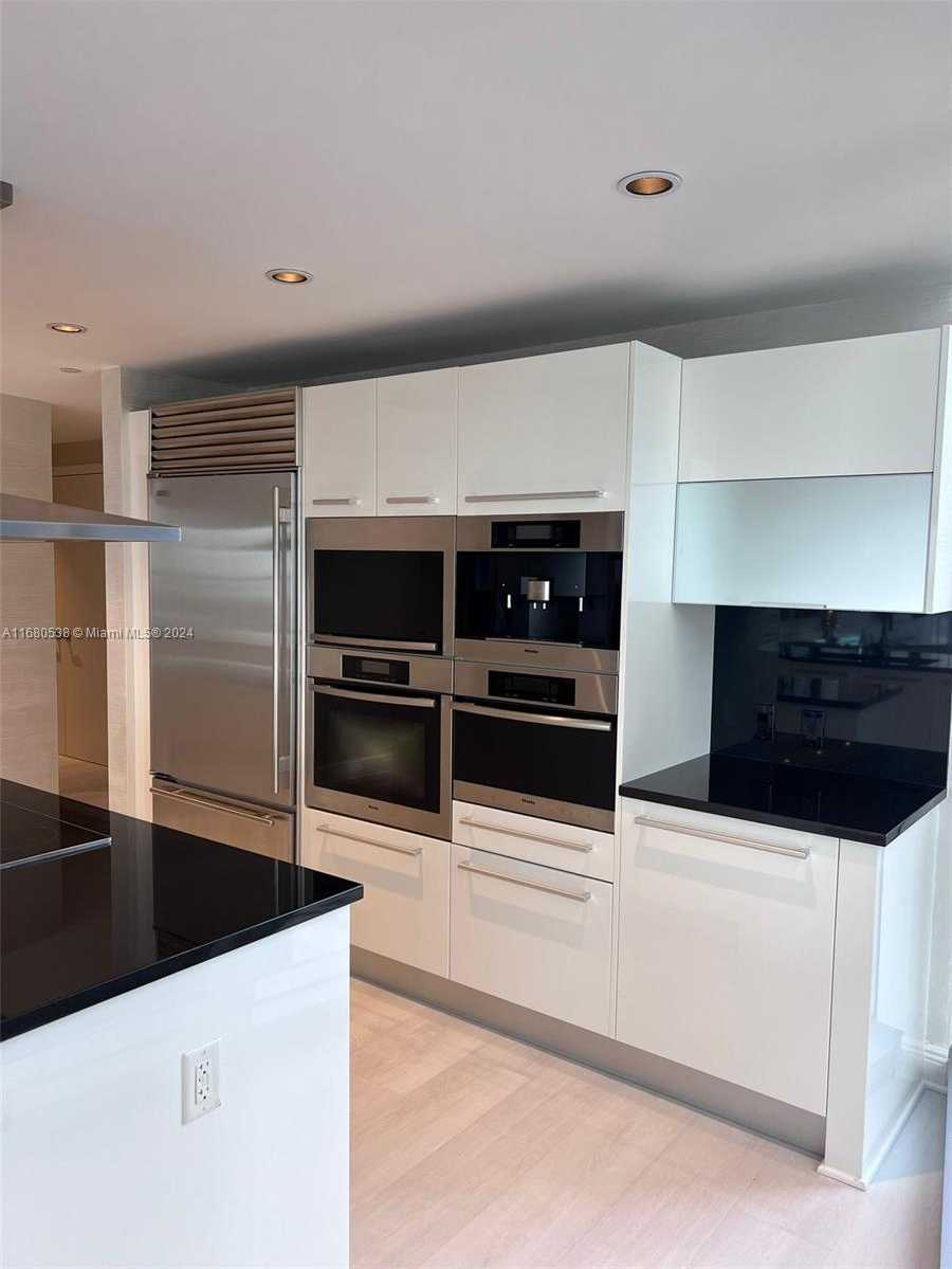 Small Image of 17121 COLLINS AVE #1208, Sunny Isles Beach Number 6