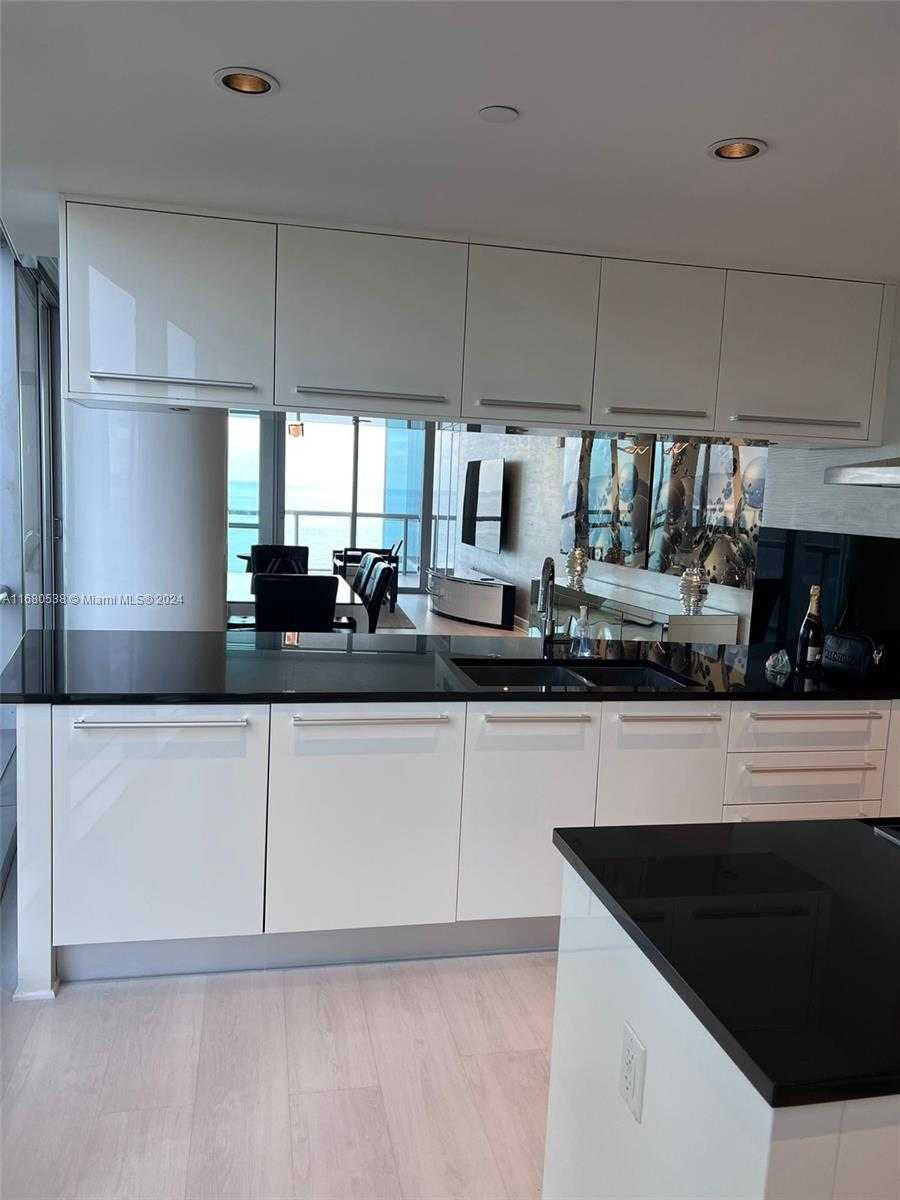 Small Image of 17121 COLLINS AVE #1208, Sunny Isles Beach Number 8
