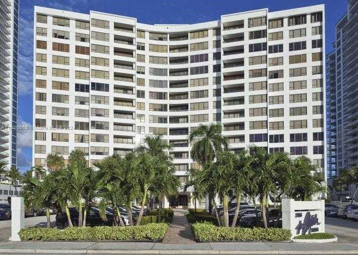 Small Image of 3505 #1405, Hollywood Number 17