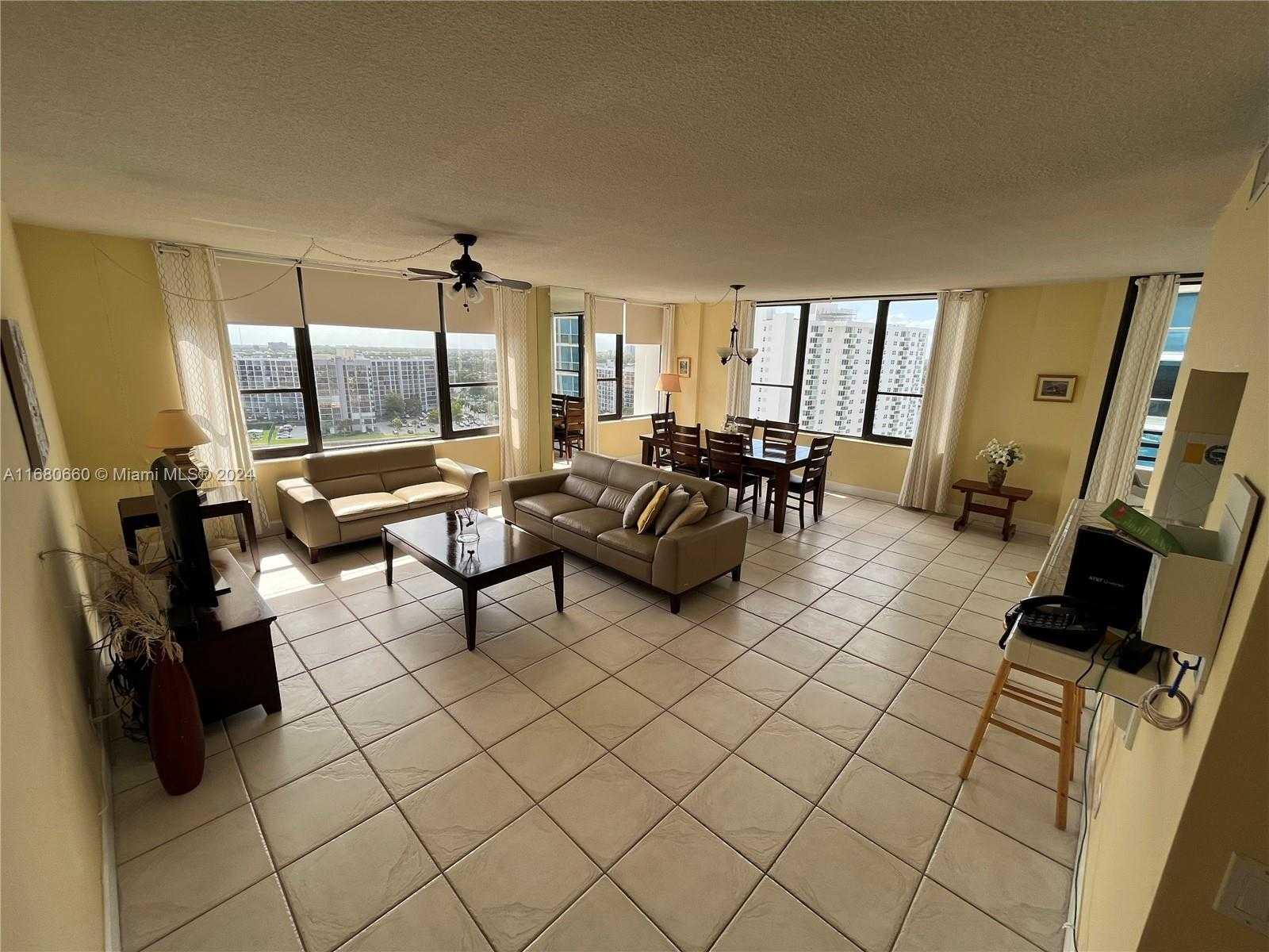 Small Image of 3505 #1405, Hollywood Number 2