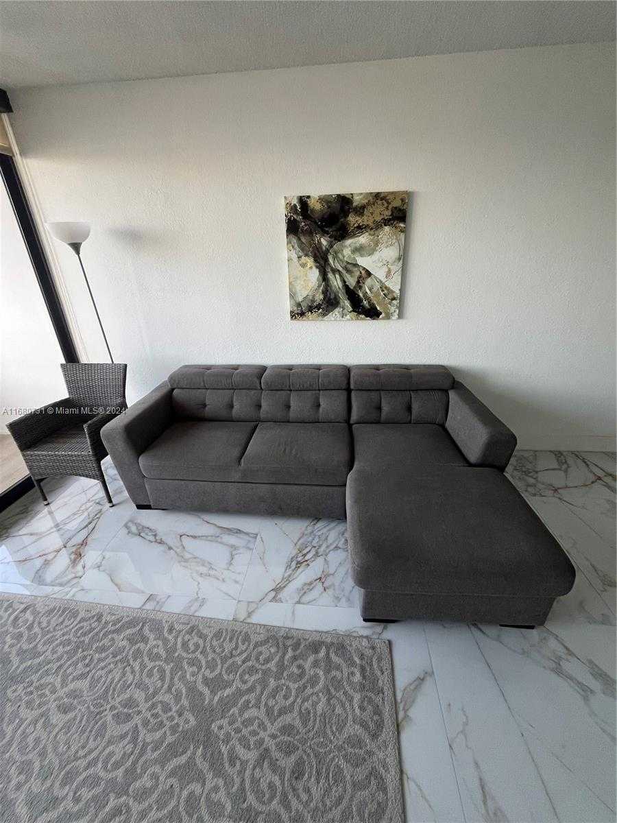 Small Image of 3505 #1004, Hollywood Number 2