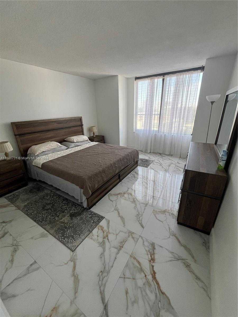 Small Image of 3505 #1004, Hollywood Number 8