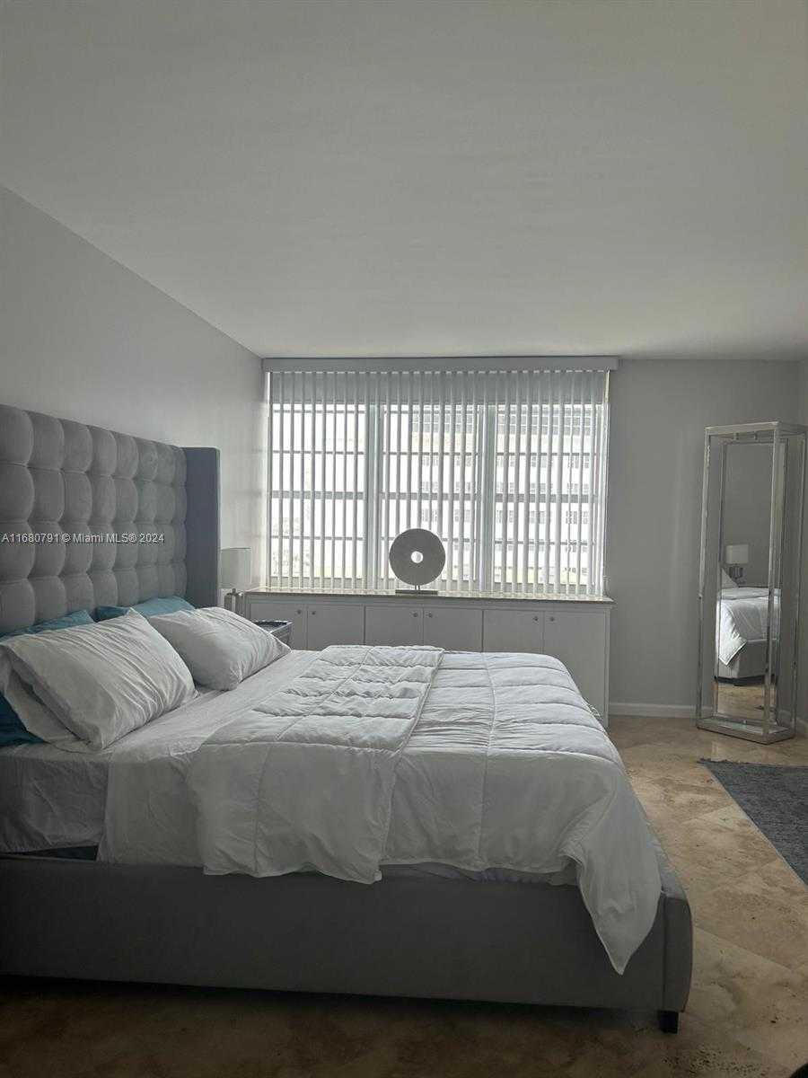 Small Image of 100 LINCOLN RD #608, Miami Beach Number 17