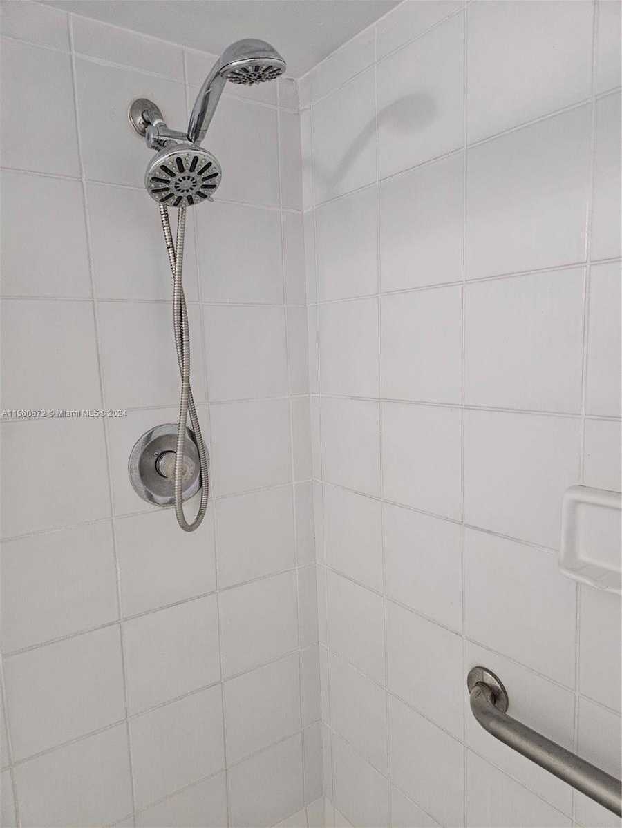 Small Image of 3300 NORTH EAST 191ST ST #508, Aventura Number 27