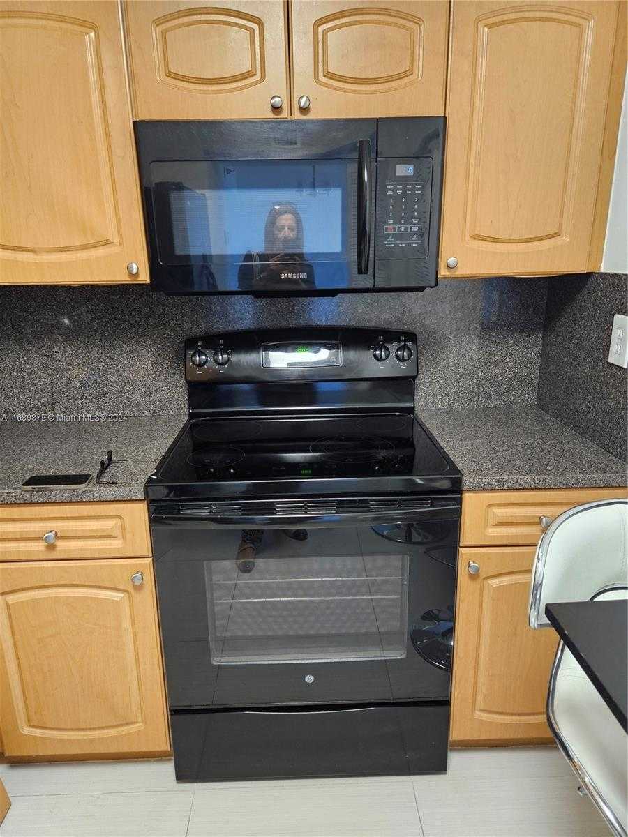 Small Image of 3300 NORTH EAST 191ST ST #508, Aventura Number 9